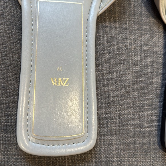 Zara Women's Soft Gray Slide Sandals - Picture 3 of 6